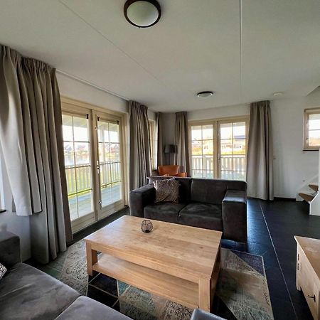 Holiday Home On The Water With Veranda Simonshaven ภายนอก รูปภาพ