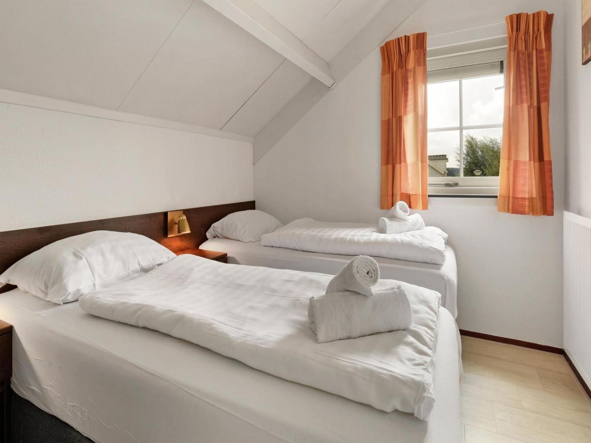 Holiday Home On The Water With Veranda Simonshaven ภายนอก รูปภาพ